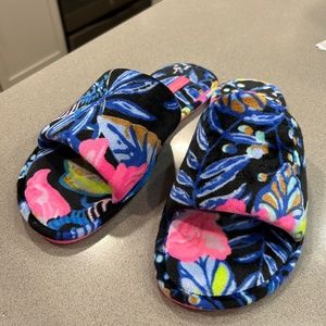 Lilly Pulitzer slippers size  7/8